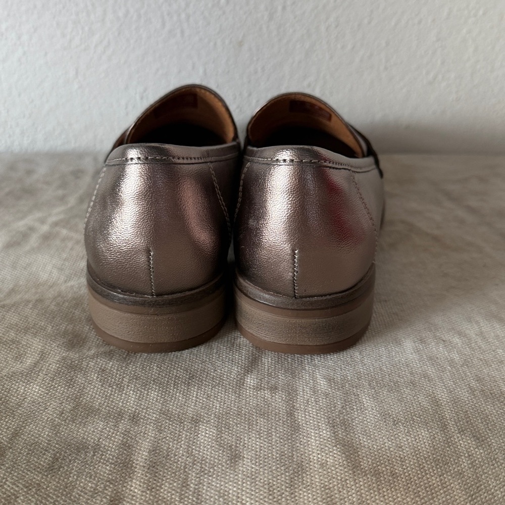 NWT Clarks Trish Rose Loafers Size 6.5 - Picture 2 of 6